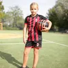 Kit  de football AC Milan domicile 22/23 enfant Voir les images du produit 2