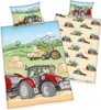 A collection of bedding items featuring cartoon-style illustrations of tractors and farm scenes. Produktbild-Vorschau