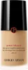 A close-up studio shot of a bottle of Giorgio Armani Power Fabric+ foundation. Produktbild-Vorschau