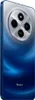 A close-up, angled view of the back of a blue smartphone with a circular camera module. Anteprima dell’immagine prodotto