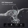 Earbuds submerged in water, highlighting their waterproof feature. Produktbild-Vorschau
