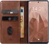 A brown leather flip phone case with a smartphone inside, showing the time and date on the screen. There are also slots for cards and cash. Produktbild-Vorschau