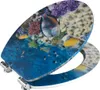 A toilet seat with a 3D effect image of a coral reef and fish. Náhled obrázku produktu