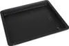 A black baking tray shown from a slightly elevated diagonal angle on a white background. Anteprima dell’immagine prodotto