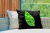 MuchoWow® Outdoor Kissen - Grüne Blätter auf schwarzem Produktbild-Vorschau 3