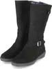 A pair of black boots on a white background. Anteprima dell’immagine prodotto