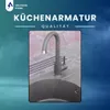 A kitchen faucet is shown in a close-up view, with text overlays advertising the product. Anteprima dell’immagine prodotto