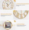 A collage of images showcasing different aspects of a gold wall clock with Roman numerals. Voir les images du produit