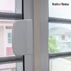 Close-up of a white door handle on a window screen. Podgląd zdjęcia produktu