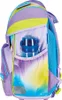 A side view of a child's backpack with a water bottle in a side pocket. Produktbild-Vorschau