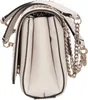 Side view of a white Guess handbag with silver chain strap. Produktbild-Vorschau