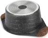 The bottom of a speckled black pot with wooden handles and a silver induction base. Produktbild-Vorschau