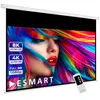 A projection screen displaying a colorful image of a woman's face, with text overlays and a remote control in the foreground. Produktbild-Vorschau