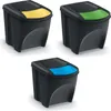 Three black recycling bins with different colored lids (yellow, green, and blue) are displayed against a white background. Anteprima dell’immagine prodotto