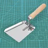Včelařské nářadí Včelí stupeň Škrabka na medový vosk Náhled obrázku produktu 4
