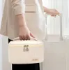 Schminktasche - Elegante Organisation für Ihre Produktbild-Vorschau 15