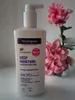Loción corporal Neutrogena Deep Moisture para piel sensible Vista previa de la imagen del producto 2