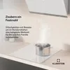 A white induction cooktop with a pot of steaming food on it, under a white range hood. Produktbild-Vorschau