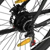 Close-up of the rear wheel and drivetrain of an electric bicycle. Voir les images du produit