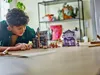 LEGO Harry Potter Sklepy Ollivandera i Madame Malkin, Podgląd zdjęcia produktu 20