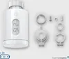 A smart thermostat and its accessories are displayed on a light gray background. Anteprima dell’immagine prodotto