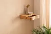 Wandregal Akazie Massivholz mit Schublade, Gesamtansicht an der Wand montiert mit ausziehbarer Schublade. Voir les images du produit