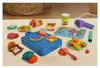 Kit Petit Chef PLAY-DOH. Pâte à modeler. 14 accessoires de Voir les images du produit 7