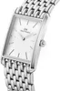 A close-up studio shot of a silver Daniel Wellington watch with a white face and a metal band. Voir les images du produit