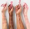 Essence The Super Peptide Glossy Lip Treatment, Nahý, Náhľad obrázku produktu 4