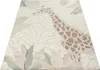 A rug with a giraffe pattern and jungle leaves, displayed from a diagonal angle on a white background. Náhled obrázku produktu
