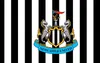 Newcastle United FC - Bandiera a strisce BS4460 (Taglia Anteprima dell’immagine prodotto 1