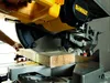 DEWALT Tisch-,Kapp- und Gehrungssaege 1600 Watt Voir les images du produit 14