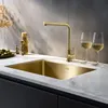 Pure.Sink Elite Steel Spark Küchenarmatur PVD gebürstetes Produktbild-Vorschau 3