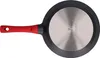 The bottom view of a frying pan with a red handle. Anteprima dell’immagine prodotto