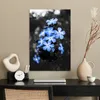 MuchoWow® Poster Blumen - Schwarz - Weiß - Blau 60x90 cm - Produktbild-Vorschau 3