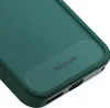 A close-up view of the corner of a green phone case with the brand name 'fairphone' subtly embossed on it. Anteprima dell’immagine prodotto