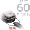 A close-up of a hair clipper being plugged in, with marketing text indicating battery life. Podgląd zdjęcia produktu
