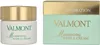 A product shot of a jar of moisturizer and its packaging. Voir les images du produit