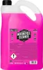 A large bottle of pink motorcycle cleaner with a black cap and white handle. Produktbild-Vorschau