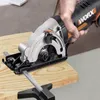 A person is using a WORX circular saw to cut a piece of wood. Produktbild-Vorschau