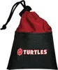 Schwarze Tragetasche mit rotem Innenfutter und dem Logo "TURTLES"; geeignet für Gleitschutz oder Crampons. Anteprima dell’immagine prodotto