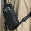 Incase A.R.C. piccola borsa a tracolla - Adatta all'iPhone Anteprima dell’immagine prodotto 4