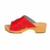 Damen Holzclogs dunklem Rot aus Echtleder – Klassische Produktbild-Vorschau 3