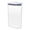 A clear, studio shot of a clear plastic food storage container with a white lid and a gray seal. Produktbild-Vorschau