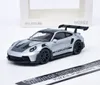 Porsche 911 GT3 RS 2022 silbermetallic/dekor Norev 1:43 Produktbild-Vorschau 4