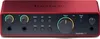 A red audio interface with black accents and controls, shown from a front-facing perspective on a black background. Anteprima dell’immagine prodotto
