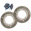 Two grinding discs for an electric grain mill are shown, with a close-up inset of the mill itself. Voir les images du produit