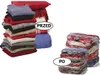 A comparison image showing folded clothes before and after being vacuum-sealed. Voir les images du produit
