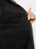 A close-up view of the inside of a jacket, showing a pocket and the zipper. Produktbild-Vorschau