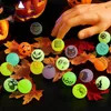 JOYIN 100 Stück Halloween Flummi im Dunkeln leuchtende Produktbild-Vorschau 8